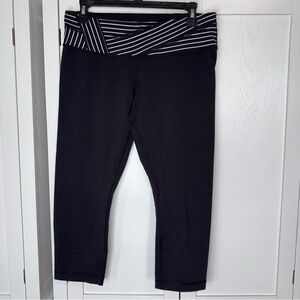 Lululemon Wunder Under Crop Leggings Black Stripe Waist Size 10 Athleisure 21”